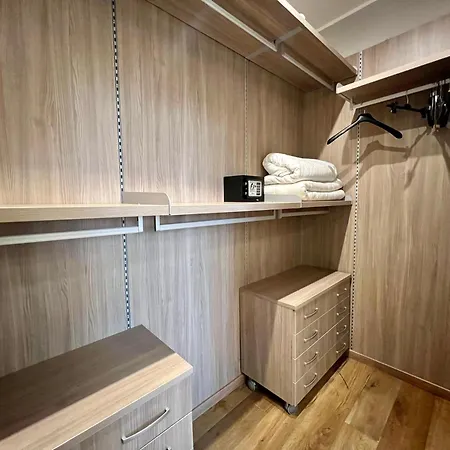 דירה New Wonderful Bilo With Walk-in Closet From Moscova